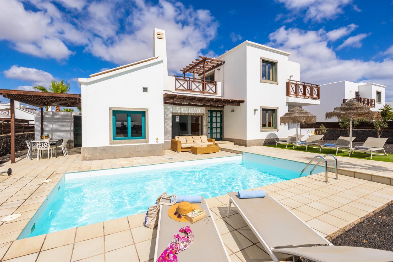 Villa Ariel Плайя-Бланка Екстер'єр фото